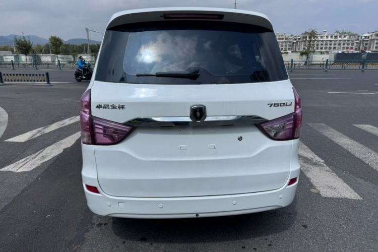 Used Jinbei 750 2015 1.5L Deluxe Model
