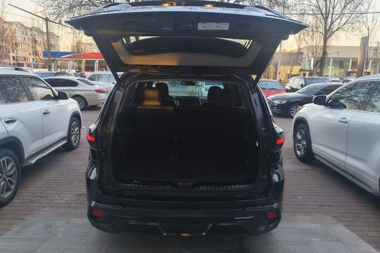 Used Toyota Highlander 2018 2.0T Four-Wheel Drive Prestige Version 7 Seats China VI Standard
