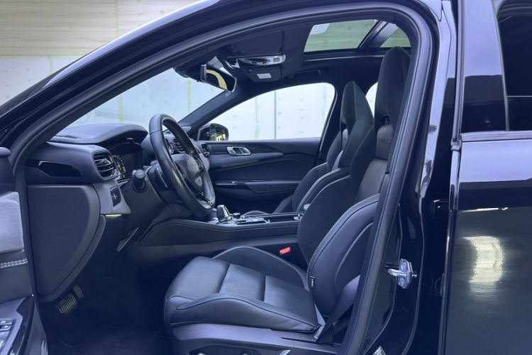 Used Lynk & Co 03 2022 1.5TD DCT JingPro Interior 6