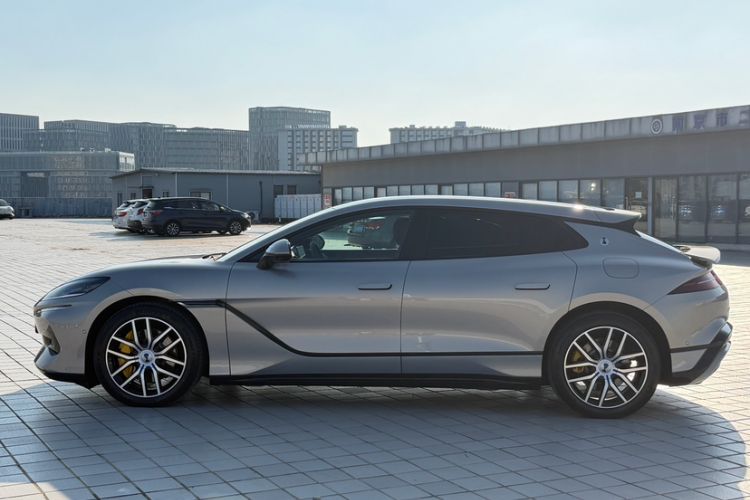 Used Denza Z9GT 2024 1100 Four-Wheel Drive Max Edition