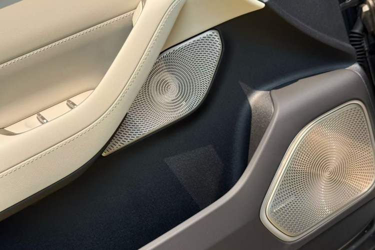 Used Nio ES6 2025 100 kWh Interior 7