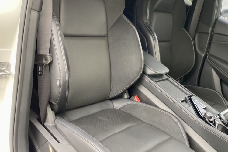 Used Lynk & Co 03 2022 1.5TD DCT JingPro Right Front Seat