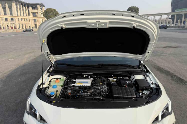 Used GAC Trumpchi EMPOW 2023 270T DCT J16 Version
