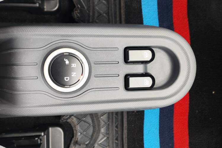 Used Wuling Hongguang MINIEV 2021 Macaron Fashion Model Lithium Iron Phosphate