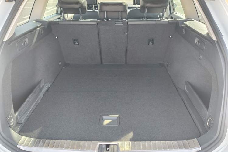 Used Volkswagen Variant 2018 380TSI Two-Wheel Drive Comfort Edition