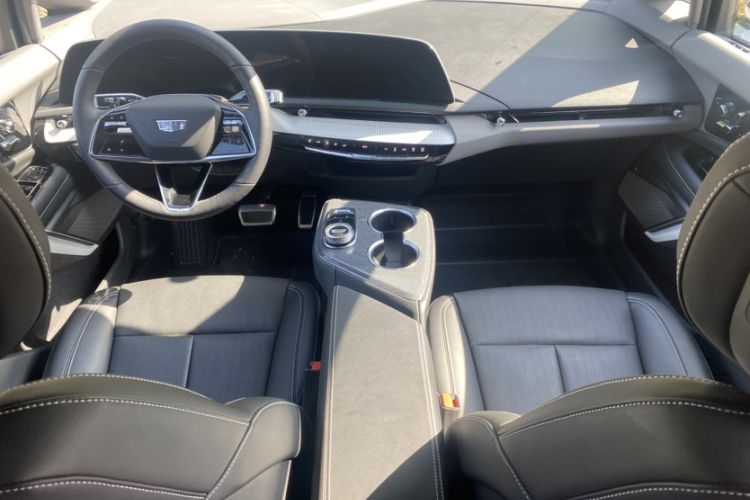 Used Cadillac OPTIQ 2024 Standard Range Version