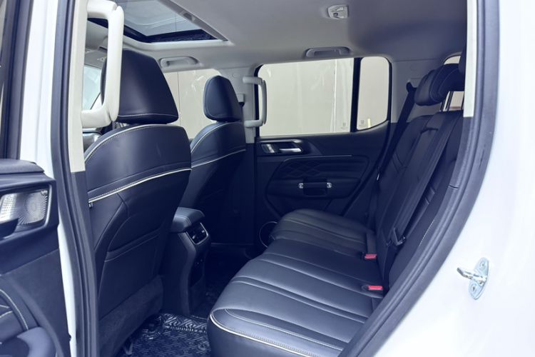 Used Tank 300 2023 Off-Road Edition 2.0T Conqueror Interior 5