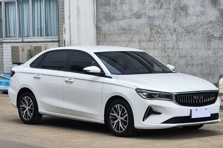 Used Geely Auto Emgrand 2023 4th Generation Champion Edition 1.5L CVT Luxury Model Exterior 2