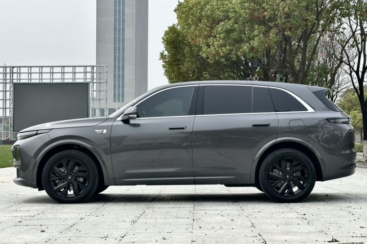 Used Li Auto L7 2023 Air model
