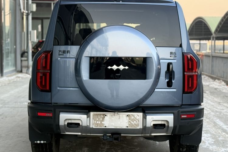 Used Formula Leopard Leopard 5 2024 Cloud Ride Luxury Edition