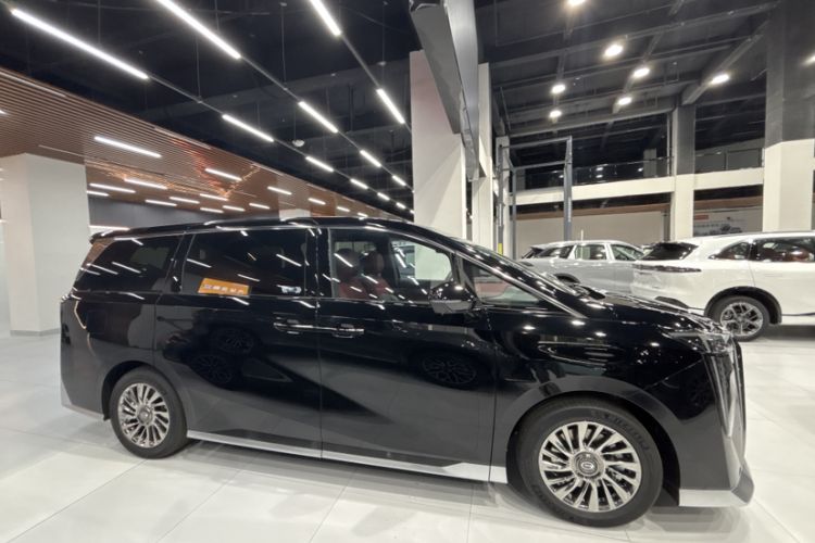 Used GAC Trumpchi M8 2025 Zongshi Series Super Hybrid Edition
