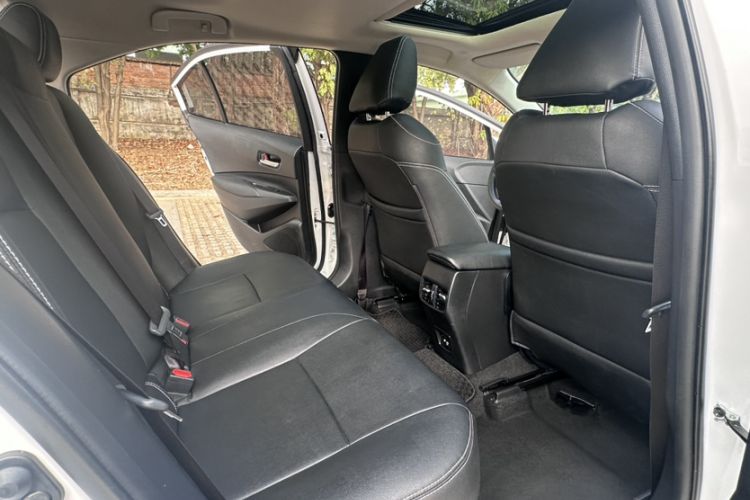 Used Toyota Corolla 2021 Dual-Motor 1.8L E-CVT Elite Edition