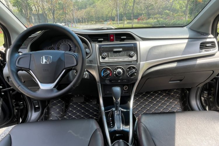 Used Honda Crider 2016 1.8L CVT Comfort Version
