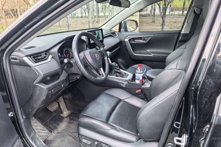 Used Toyota Wildlander 2023 2.0L CVT Two-Wheel Drive Urban Edition
