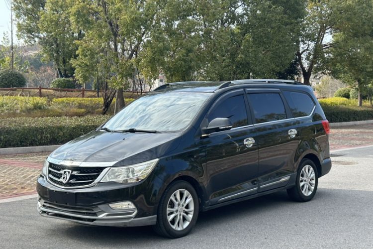 Used Baojun 730 2016 1.5T Manual Comfort Version 7 Seats