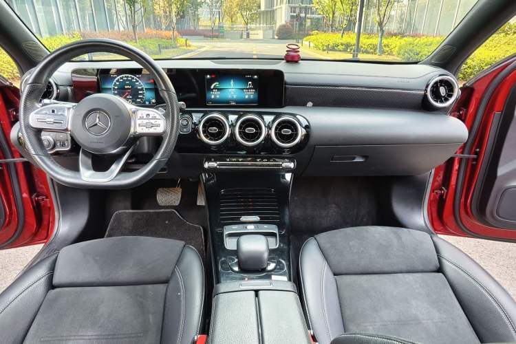 Used Mercedes-Benz A-Class 2019 A 180 L Sport Sedan Interior 4