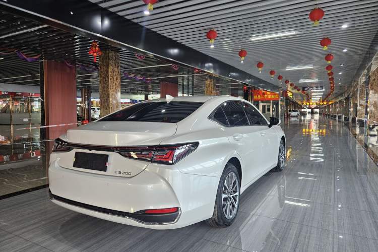 Used Lexus ES 2025 200 Premium Edition
