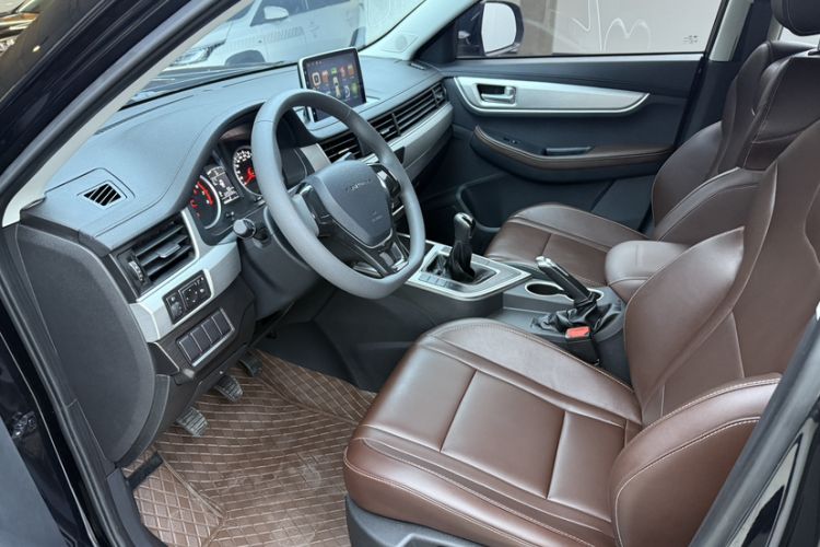 Used FORTHING T5 2023 Grand Edition 1.6L Manual Dream Version Five Seats