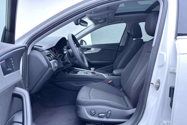 Used Audi A4L 2019 40 TFSI Ambition Version China V
