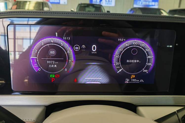 Used Volkswagen Passat 2025 Pro 380TSI Starry Dragon Edition Odometer Close Up