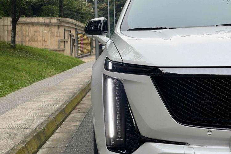 Used Cadillac XT5 2025 2.0T Prestige Version