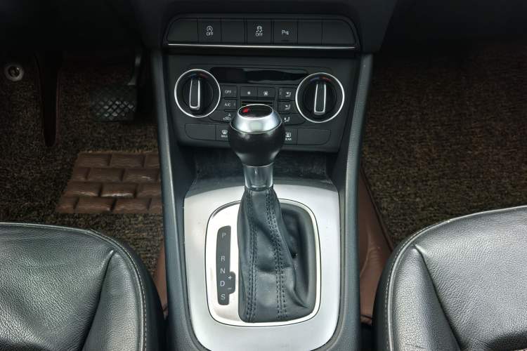 Used Audi Q3 2017 35 TFSI Fashion Model Interior 5