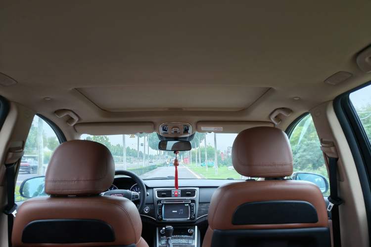 Used Haval H8 2015 2.0T Two-Wheel-Drive Standard Version