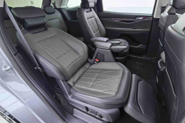 Used Ford Edge 2025 Ford Explorer L 2.0T EcoBoost E-Hybrid Four-Wheel-Drive 7-Seater Supreme Model
