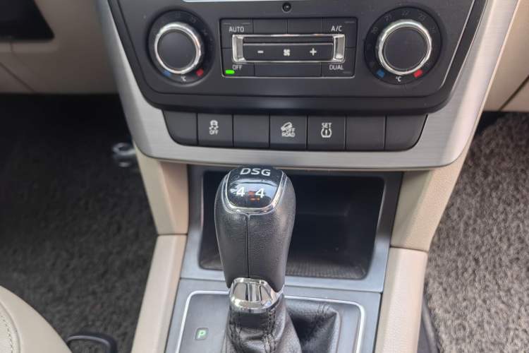 Used Skoda Yeti 2014 1.8TSI DSG Polar Edition