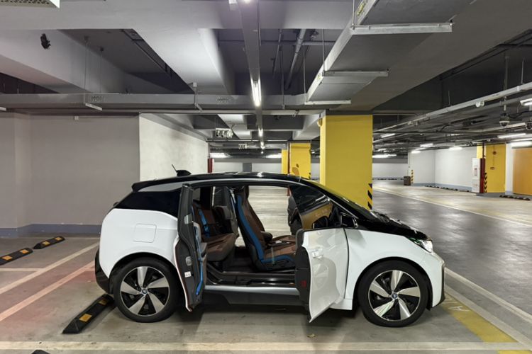 Used BMW i3 2019 Fast Charging Edition
