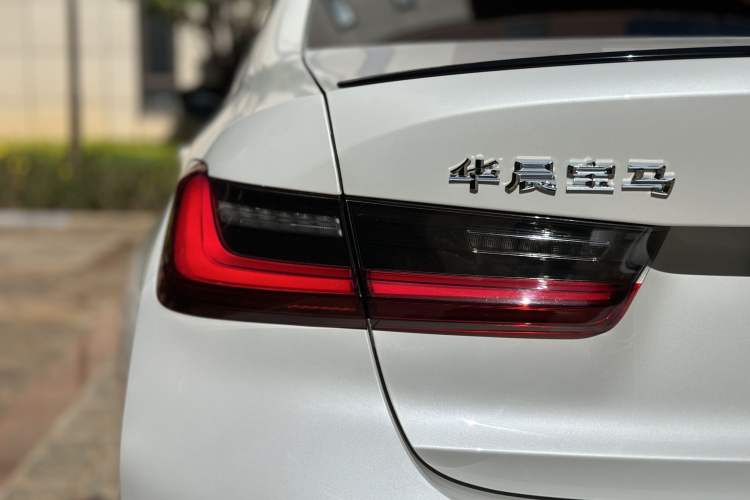 Used BMW 3 Series 2023 325Li M Sport Night Edition Package Exterior 2