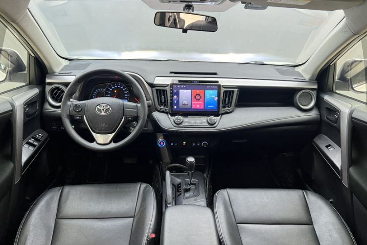 Used Toyota RAV4 2019 2.0L CVT Two-Wheel Drive Pioneer Edition China V Standard
