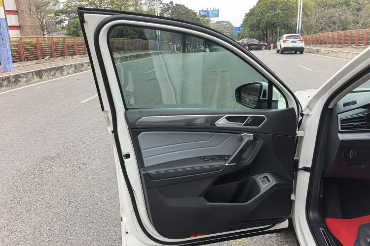 Used Volkswagen Tiguan L New Energy 2022 430 PHEV Plug-in Hybrid Flagship Edition
