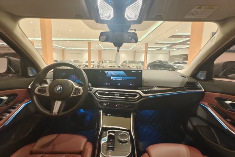 Used BMW i3 2022 eDrive 35 L
