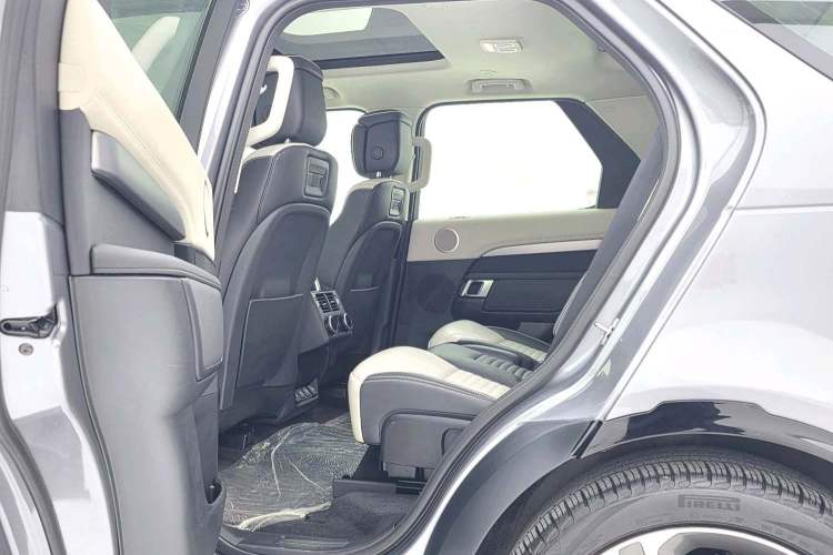 Used Land Rover Discovery 2021 360 PS R-Dynamic HSE