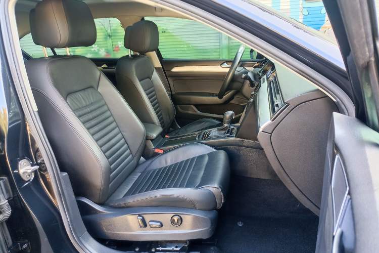 Used Volkswagen Magotan 2019 330TSI DSG Leading Edition China V Standard