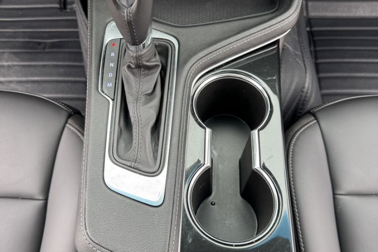 Used Cadillac CT4 2021 28T Fashion Edition Gear Lever