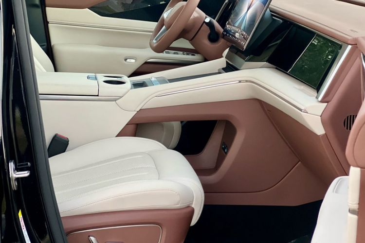 Used BYD Xia 2025 DM-i 1.5T 100km Leading Model