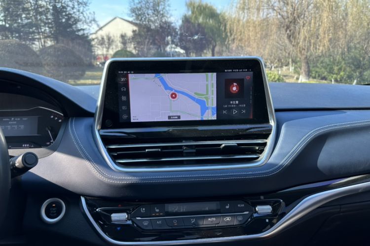 Used SAIC MAXUS G20 2021 PLUS 2.0T Gasoline Automatic Luxury Edition