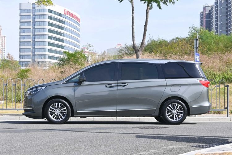 Used Buick GL8 2017 ES 28T Flagship Model China V Standard