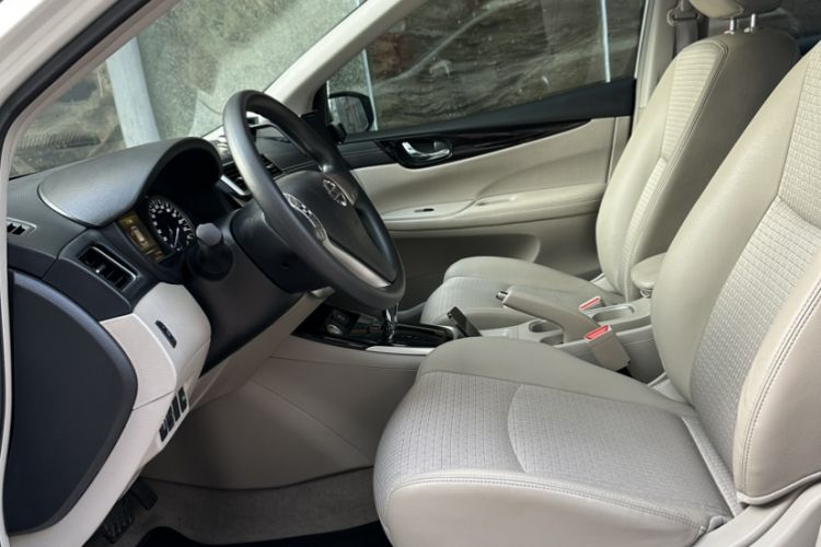 Used Nissan Tiida 2016 1.6L CVT Smart Drive Edition
