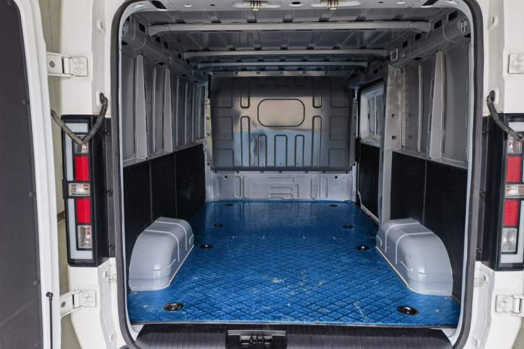 Used SRM New Energy E3 2024 Standard Model
