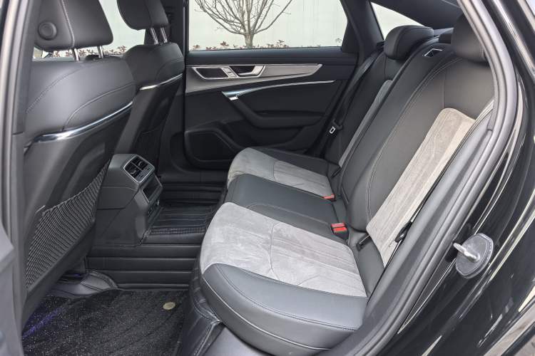 Used Audi A6L 2024 40 TFSI Luxury Dynamic Edition