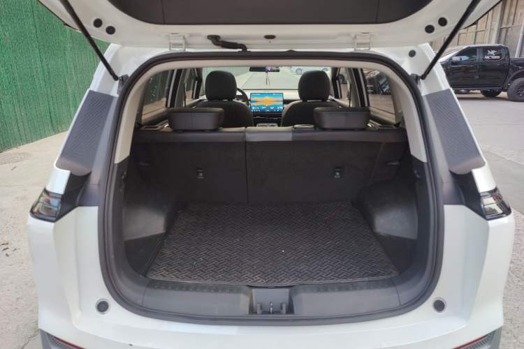 Used AION Y 2023 Plus 510 Smart Edition
