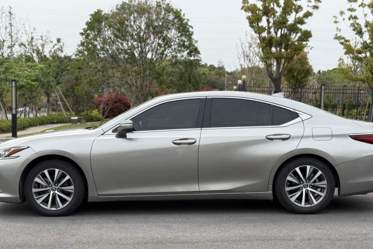 Used Lexus ES 2020 200 Luxury Edition
