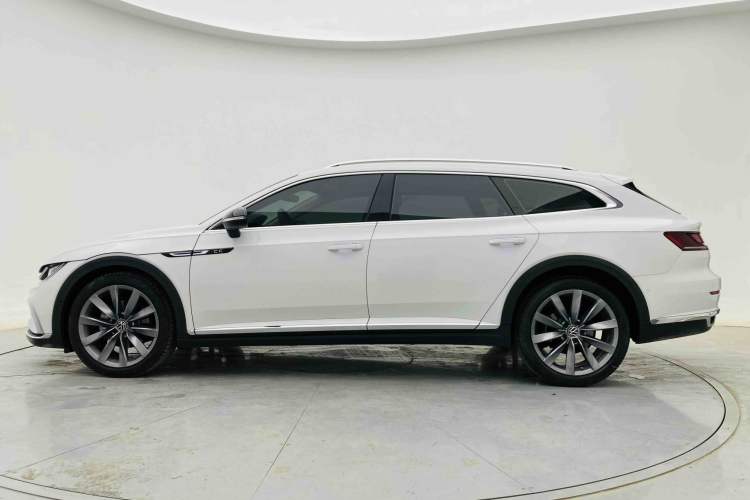 Used Volkswagen FAW-Volkswagen CC 2023 Hunting Vehicle 380TSI Hunter's Heart Edition Exterior 4