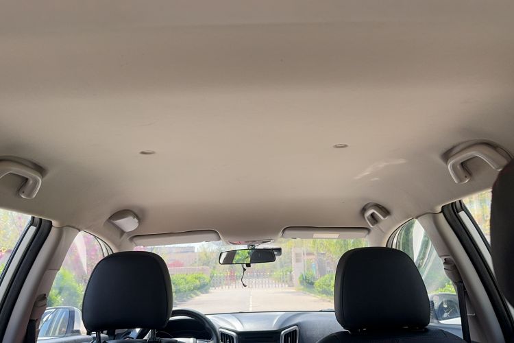 Used CHANGAN CS15 2017 1.5L Automatic Luxury Model with Sunroof
