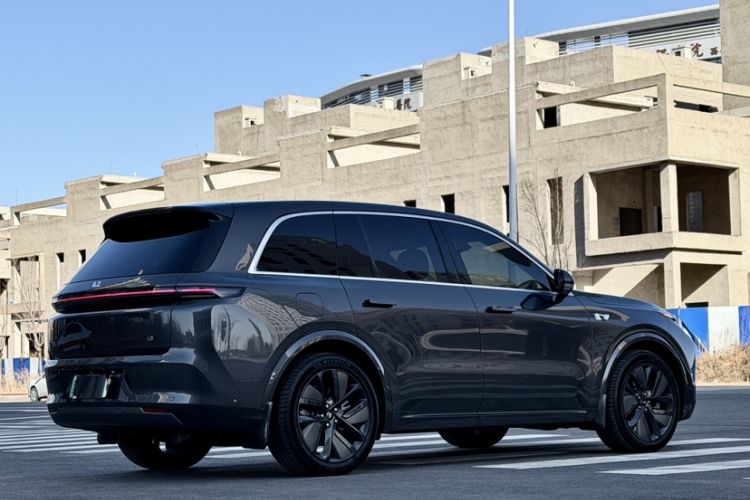 Used Li Auto L8 2024 Ultra Model Exterior 1