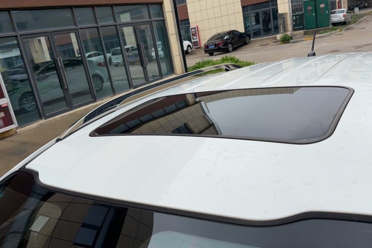 Used Kia Sportage R 2015 2.0L Automatic Two-Wheel Drive GLS Roof