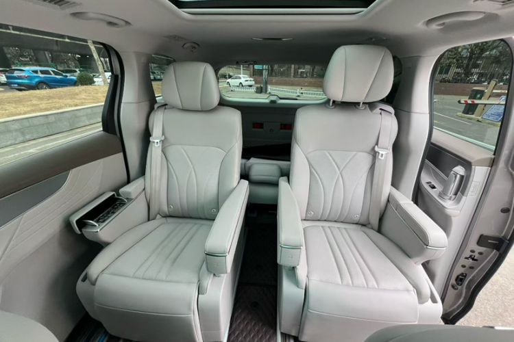 Used Roewe iMAX8 New Energy 2025 1.5T DMH Lu Zun Deluxe Edition